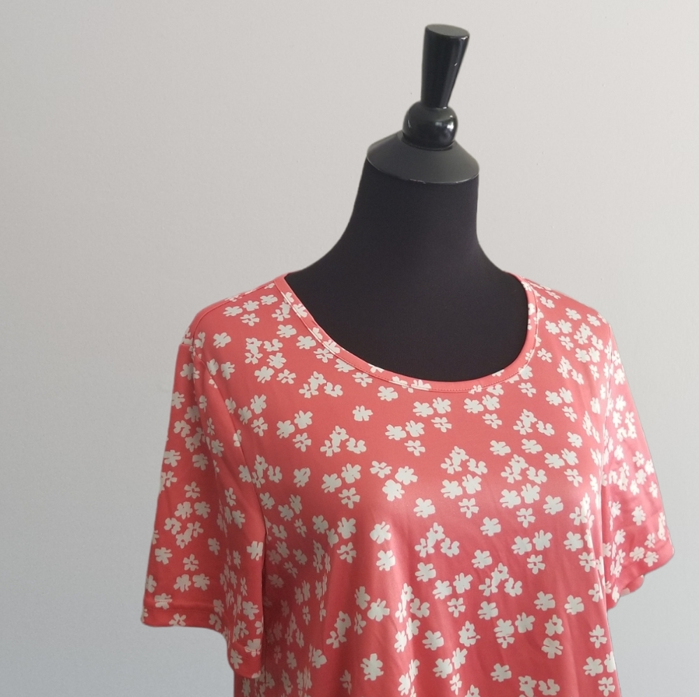 Blair Floral Top - Picture 2 of 9
